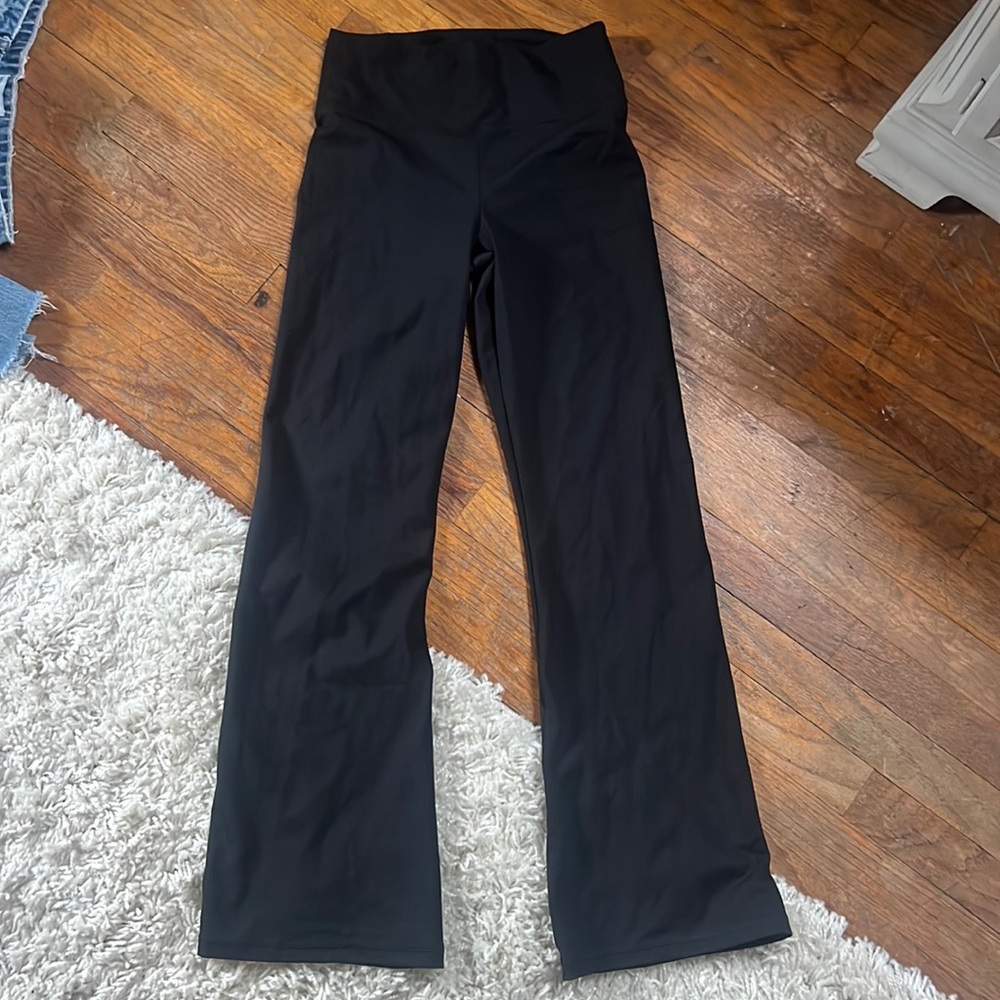 American Eagle the everything black flare pant